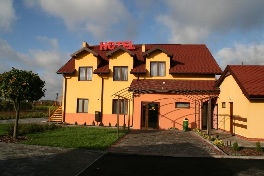 Hotel Kuznia Oberza Polska Lissomitz Exterior foto